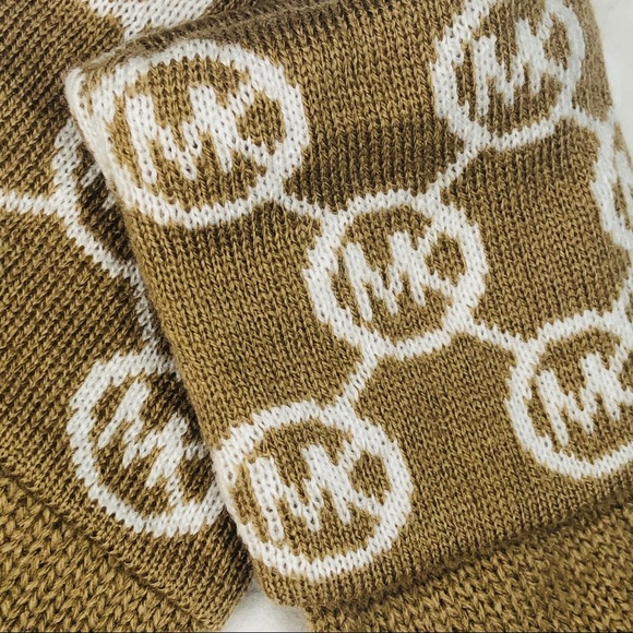 HP | Michael Kors Jet Set Logo Cuff Gloves - Picture 5 of 5